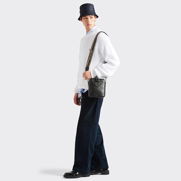 プラダ◆サフィアーノレザー ショルダーバッグ 偽物 ロゴ入り 2VH1542F